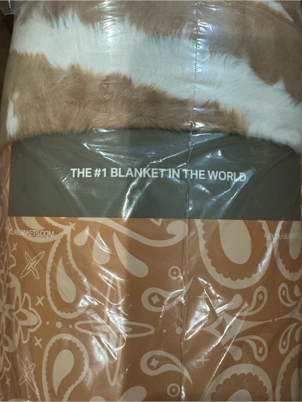 Lola Blankets/Copper Bandana/Faux Fur Throw/Blanket/NWT! NIB! SEALED! NEW LAUNCH - Picture 14 of 16